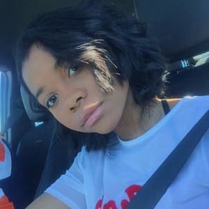 Meet your Posher, Channelle